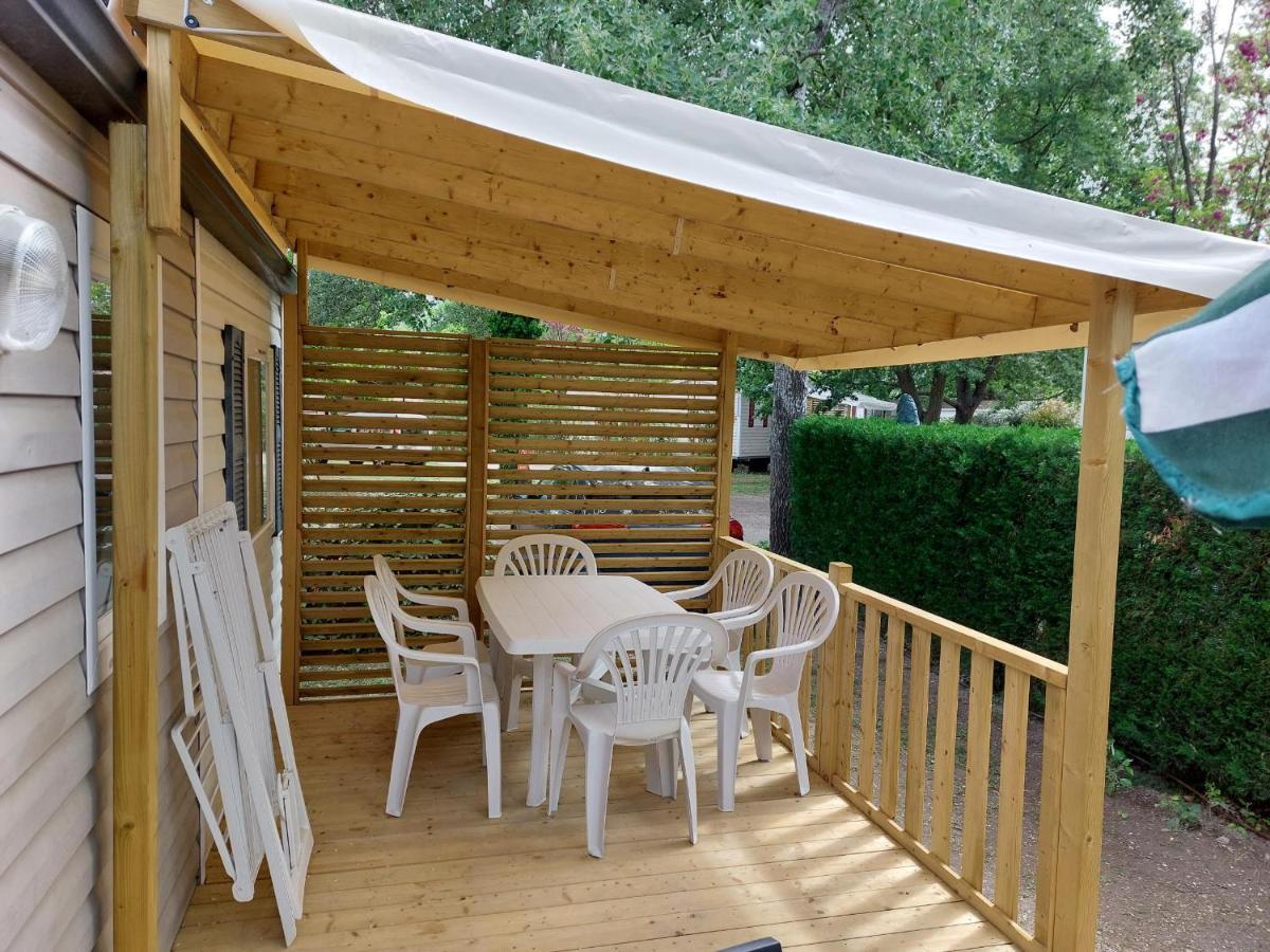 Mobil Home Tout Confort 6 Personnes Climatise Au Pied Du Luberon Ла-Рок-д'Антерон Экстерьер фото